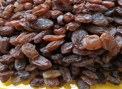 تصویر 3 از خرید کشمش آفتابی بی دانه + قیمت فروش استثنایی